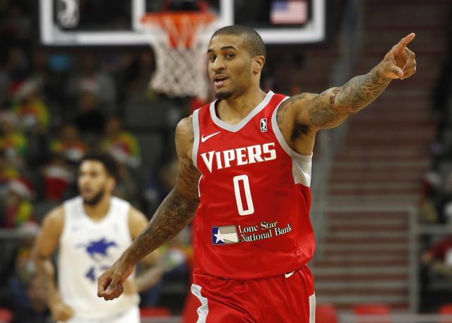 队中场的永 队中场的永